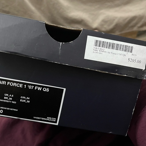 Nike Air Force 1 - Picture 2 of 5